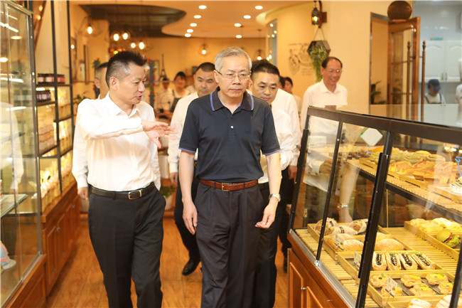 �������粿���������ο϶������¶�����ѧʵ��