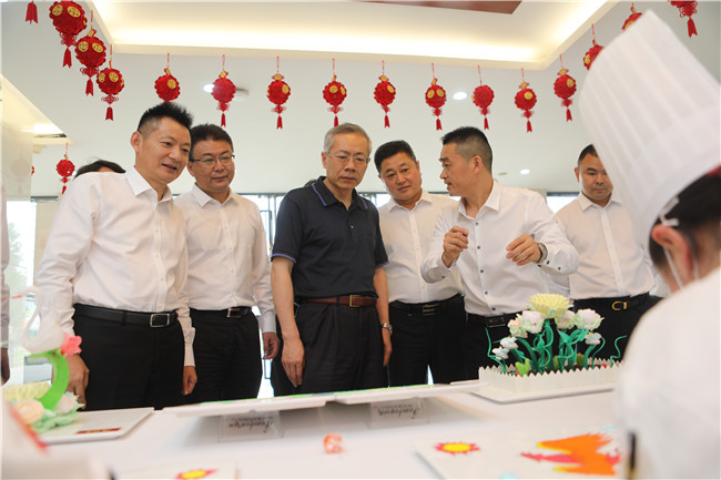 �������粿���������ο϶������¶�����ѧʵ��