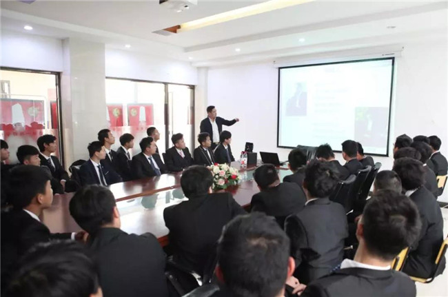 �����¶���2018�＾�����𱬽�����