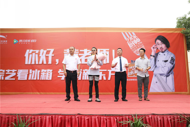 ���������ս�¶������ ���˭�ܸ�ʤһ�