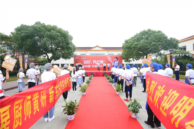 ���������ս�¶������ ���˭�ܸ�ʤһ�