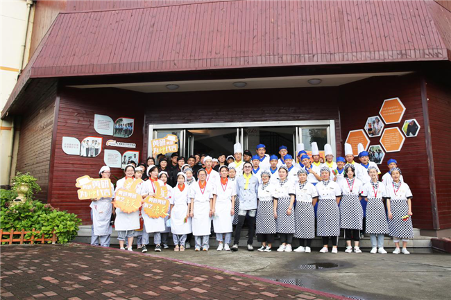 ���������ս�¶������ ���˭�ܸ�ʤһ�