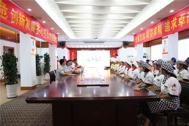 ���������ս�¶������ ���˭�ܸ�ʤһ�