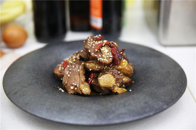 ���ݱ����¶����ؼ��������ȴ���Ĺ���������ʽ�ں�