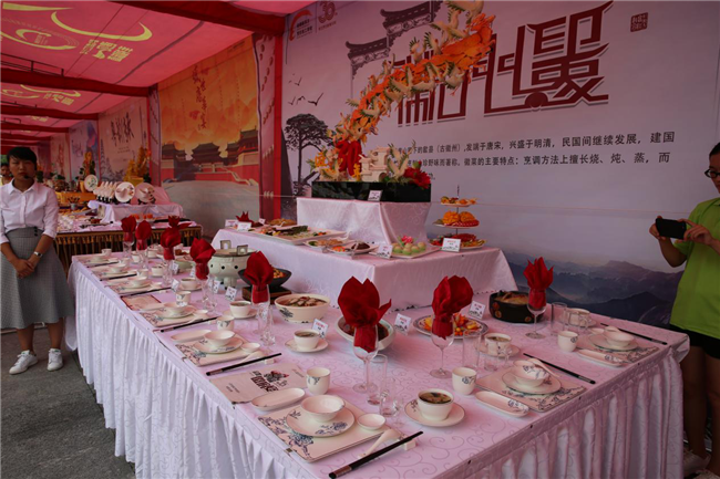 黄渤助力新东方烹饪三十周年庆,五分钟带你尽赏五千年美食传承