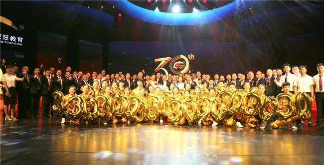 ������ʮ����Ϊ����������������У���¶�����⿽�����ʮ����ʢ��ɹ��ٰ�