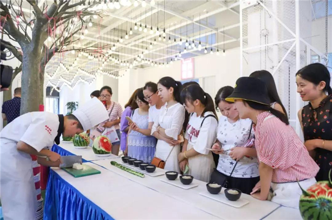 ��ʳ���ִ��֮�������ԣ��¶���ѧ��ʵ����������Ц��������