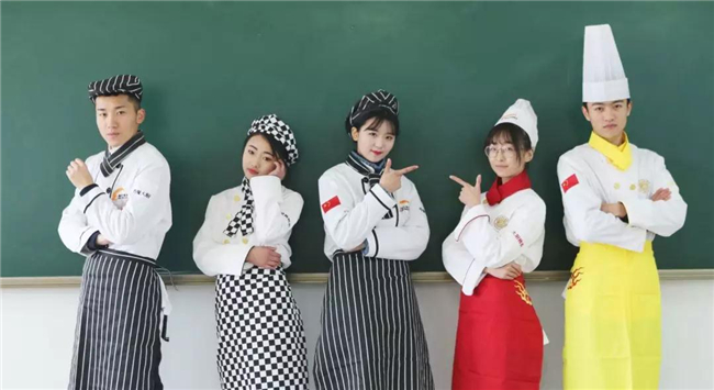 ƾһ��֮����Ϯ�ɰ�����н���ϰ壬��Ҳ�����Գ�Ϊ��һ�����ǣ�