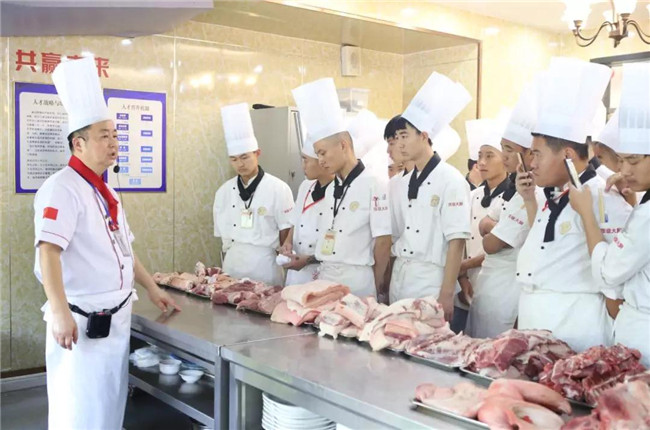 ��һ����Ϸ���ֵ�ȡ�ϴ�ʦ����������Ϯ��