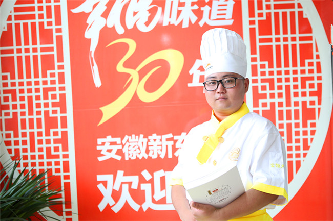 【新生故事】魏一鸣:是什么让这位大学毕业生选择来安徽新东方重新开始?