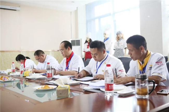 �������ԡ���δӳ���Cλ��������һ���ز����٣�