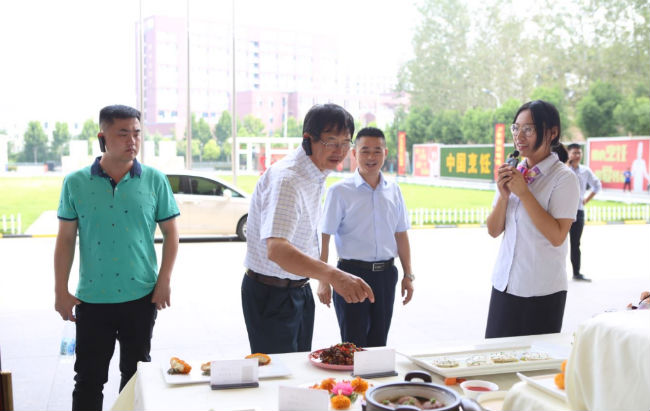 森宝集团林庆麟董事长一行人来院参观交流