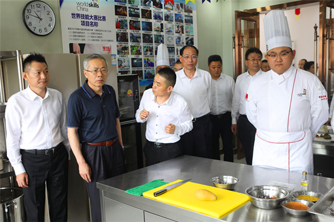 ϲѶ����У��ѡ��45�����缼�ܴ����й���ѵ����