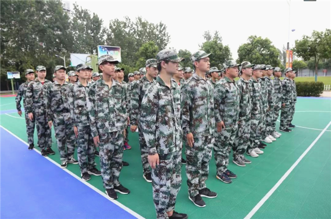 �����Ǿ�ѵ���������¶���2018�＾������ѵ����ʱ