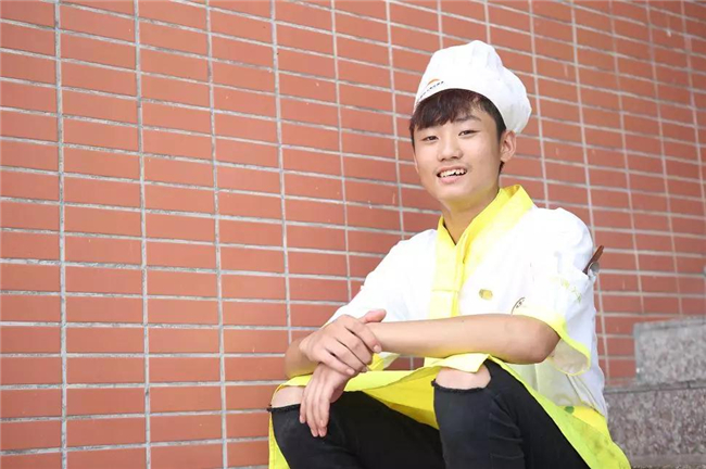 【新生故事】罗虎:15岁流浪少年的逆风翻盘之路