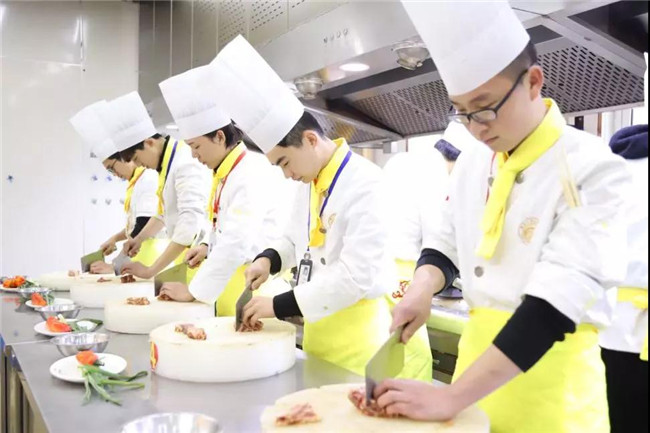 【新生故事】从少林出道,热爱烹饪的他终于下山学厨啦!