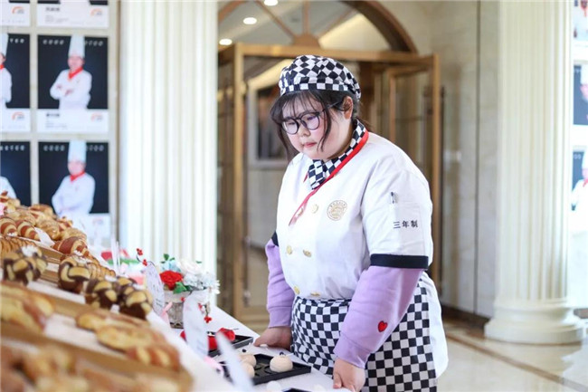 【新生故事】王俊俊:当梦想与现实不期而遇,我选择从这里重新出发!