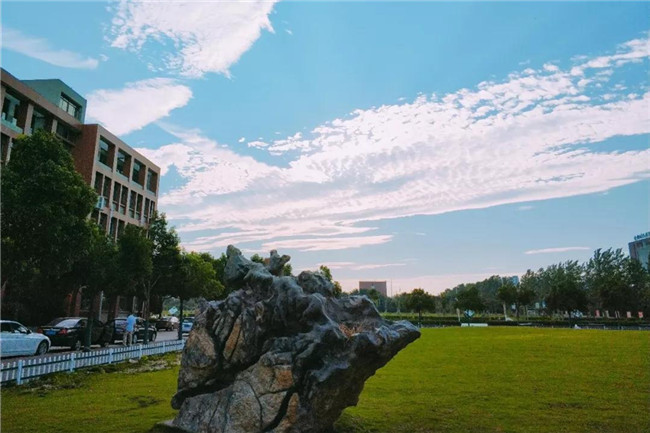 五一假期结束去哪儿嗨?赶紧来打卡安徽的网红学校吧!