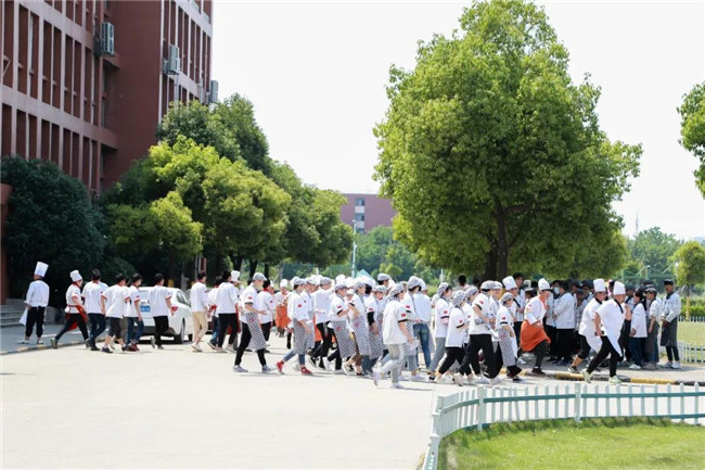 У԰��ȫ����һ�У���У�ش���֯������������ɢ������