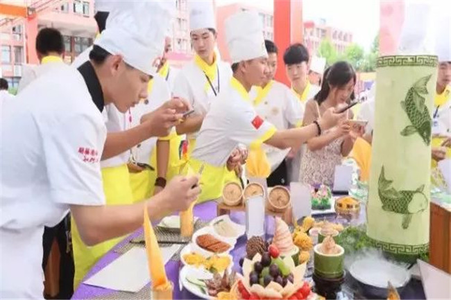 倒计时4天!2019中国烹饪锦标赛 丨 “新东方杯”第五届全国烹饪技能大赛即将开幕!