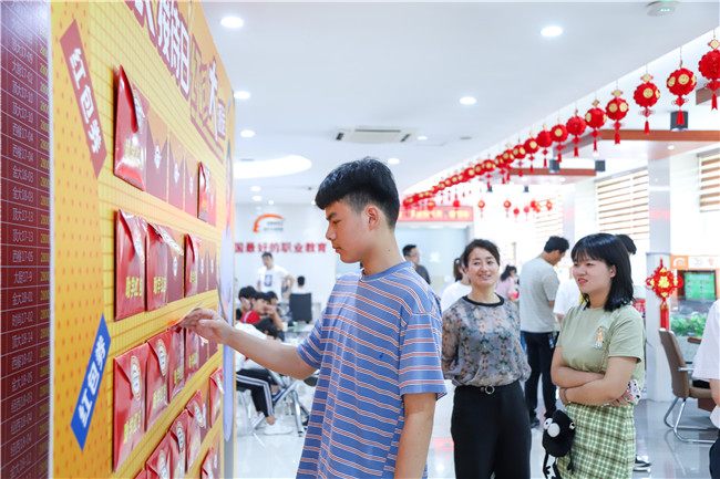 ��Ժ���Ӵ��ա�Ժ����󿶿����֣�����ͬѧ�����ֽ������