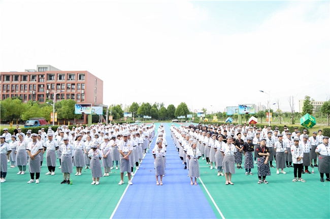 “新东方杯”首届西点西餐全国技能大赛安徽赛区选拔赛式隆重开幕!
