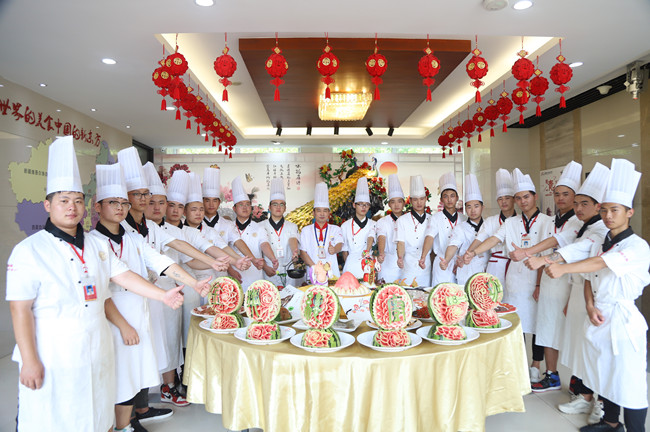 ���в���Ʒչ���ó��ռ�֤�ɳ�