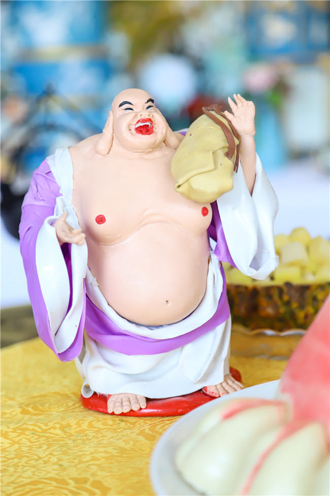 ���в���Ʒչ���ó��ռ�֤�ɳ�