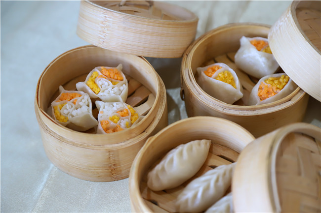 ������һ����ʢ���в�ʢ�����Ʒ����