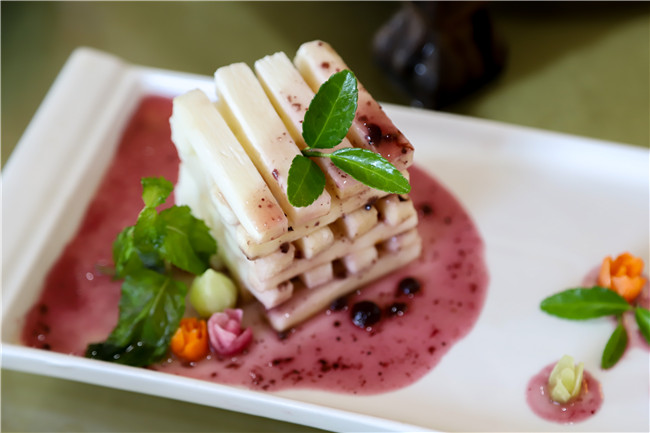 ������һ����ʢ���в�ʢ�����Ʒ����