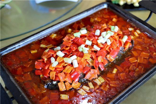 ������һ����ʢ���в�ʢ�����Ʒ����