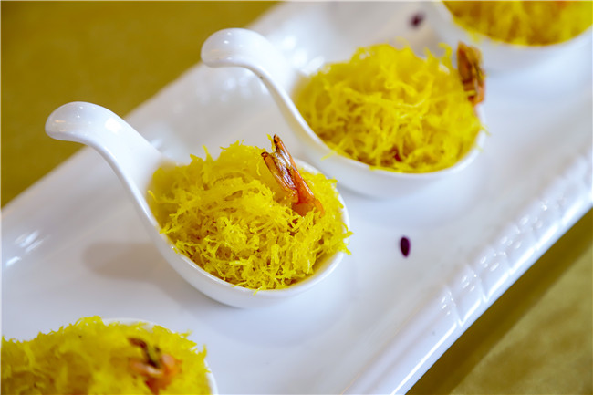 ������һ����ʢ���в�ʢ�����Ʒ����