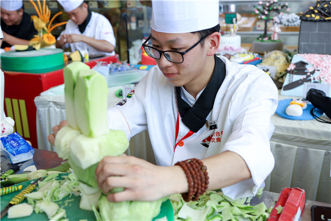 ��̴��ƴ������ʱ��չ�������ļ����ˣ�