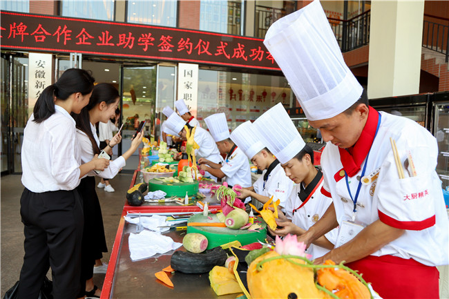 ��̴��ƴ������ʱ��չ�������ļ����ˣ�