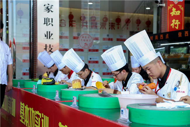 ��̴��ƴ������ʱ��չ�������ļ����ˣ�