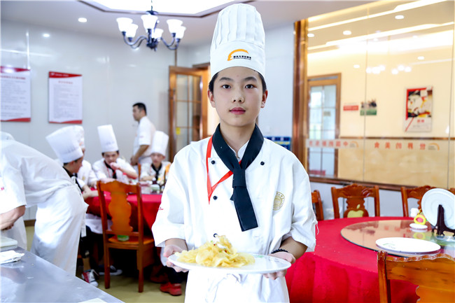 ���������¡���ĺƣ�δ�����㽫��һ����ɫ�ĳ�ʦ��