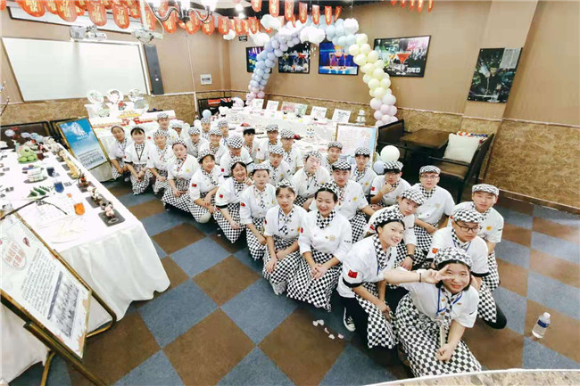 ������Ʒչ|���ǵĳɳ�����ӡ��ÿһ����Ʒ��