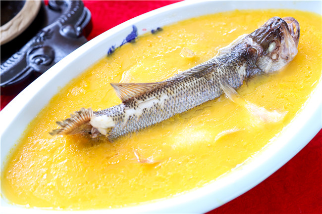 �͸���ʦ�ǵ�һ���������лʦ�硱������ϯչ��������