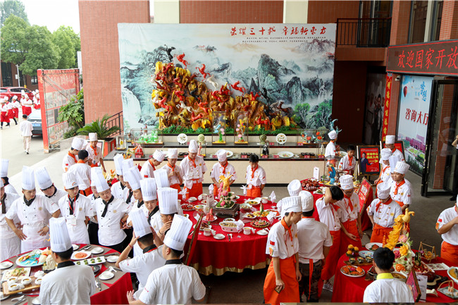 ��лʦ�硱չ̨½����Ϯ��Ϊ��Щ��Ʒ��call�ɣ�