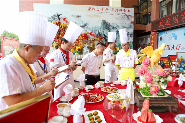 ��лʦ�硱չ̨½����Ϯ��Ϊ��Щ��Ʒ��call�ɣ�