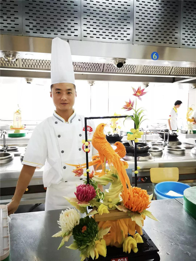 Ϊ����᳹��ʵ���й��Ϸ���ί���Ϸ����������������ƽ���ʱ����ҵ���˶��齨��ĸ��ʵʩ���������֯������ְ������Ͷ������