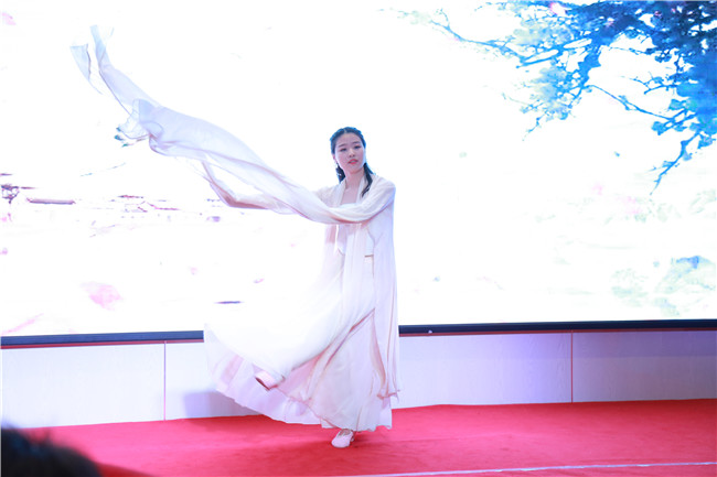 ������գ�ֻ���ڿɰ������ǣ�