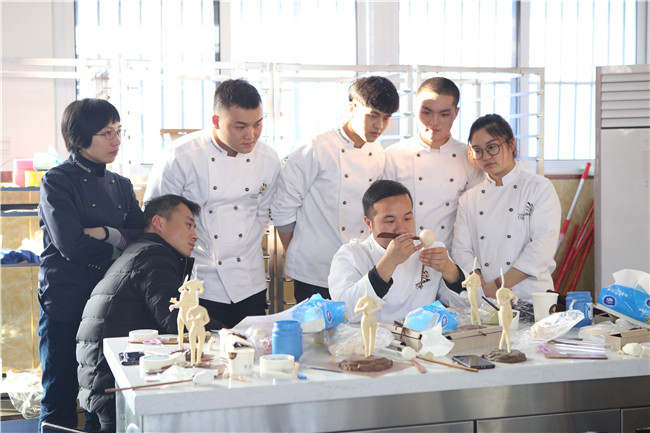 ��ս����,���ͽ���,����һֱ��·�ϣ�