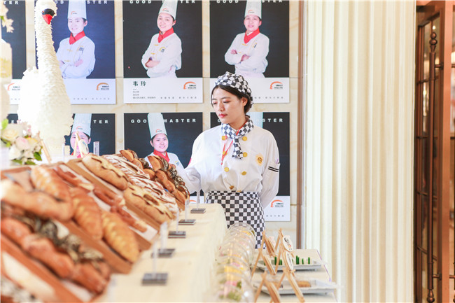 ��ѧ���������³̡�����Զ���ᣬ��Զ����ӯ��