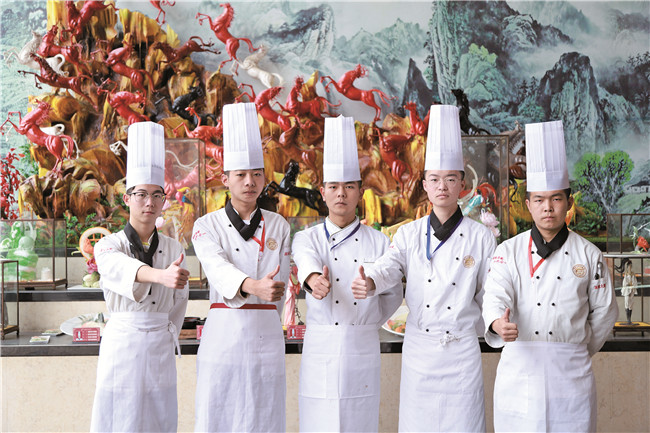 ��ʦ��������Ȼ���仭�ң�