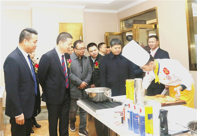 �����й���2019�ꡰ�¶�������ȫ����ʦ���ܴ�����ܾ�������սĻ