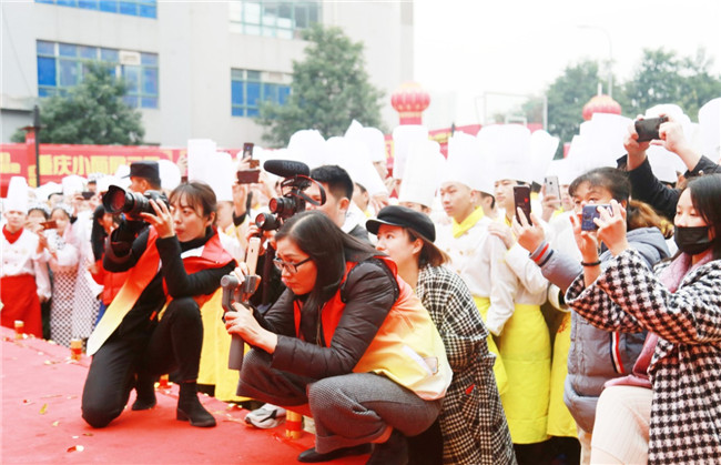 �����й���2019�ꡰ�¶�������ȫ����ʦ���ܴ�����ܾ�������սĻ