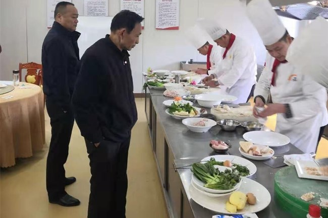 ���Ǹ��Լ��������������˰���