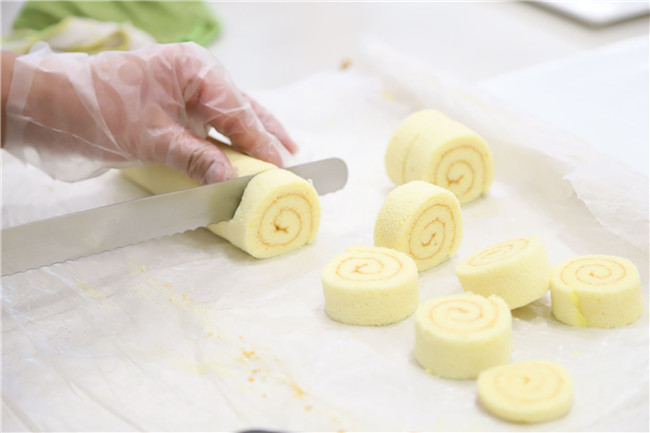 �����¶���������ʽ���ʦ�ʸ�֤����