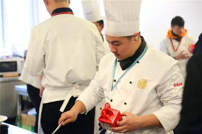 ���Ǳ��˼ҵ�ѧУ��ʥ������������������